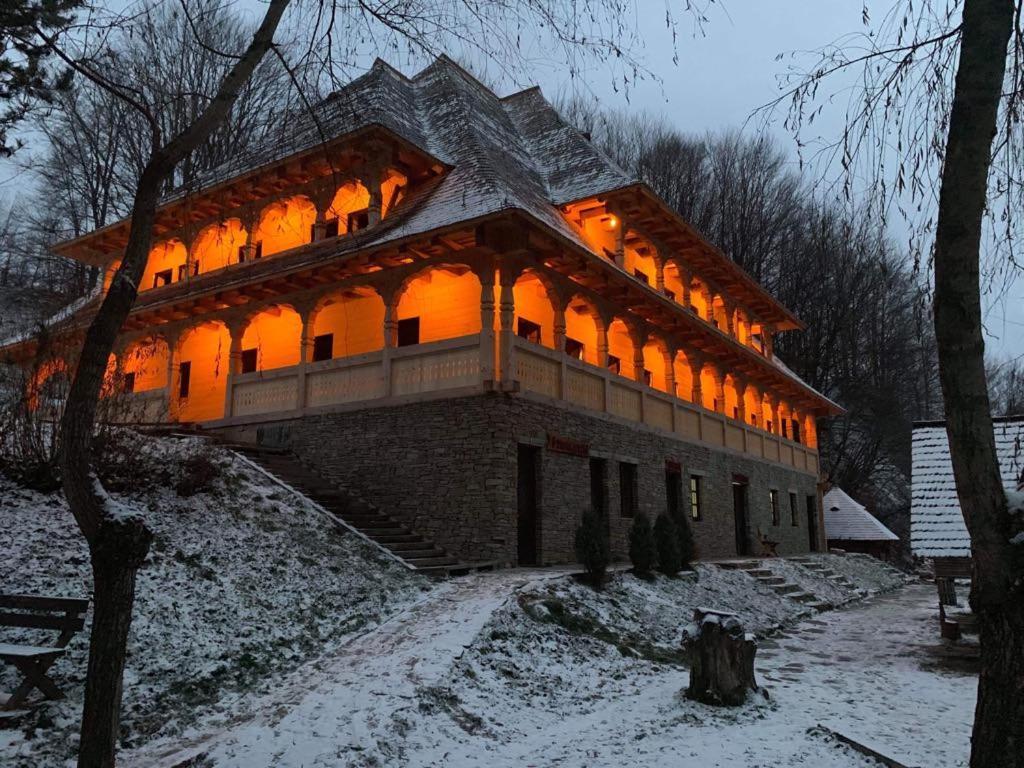 Păstrăvăria Alex Mara Exterior foto